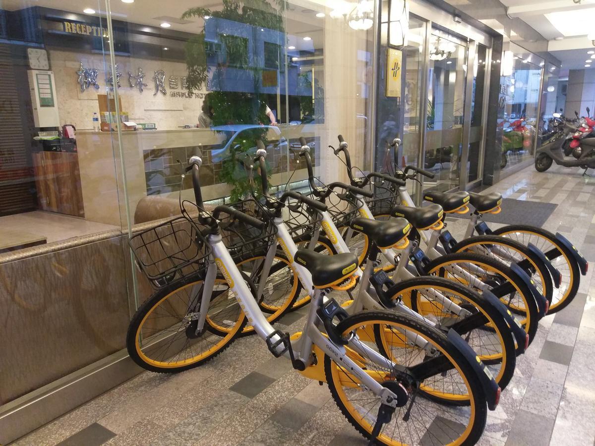 Maple Hotel Tainan Luaran gambar