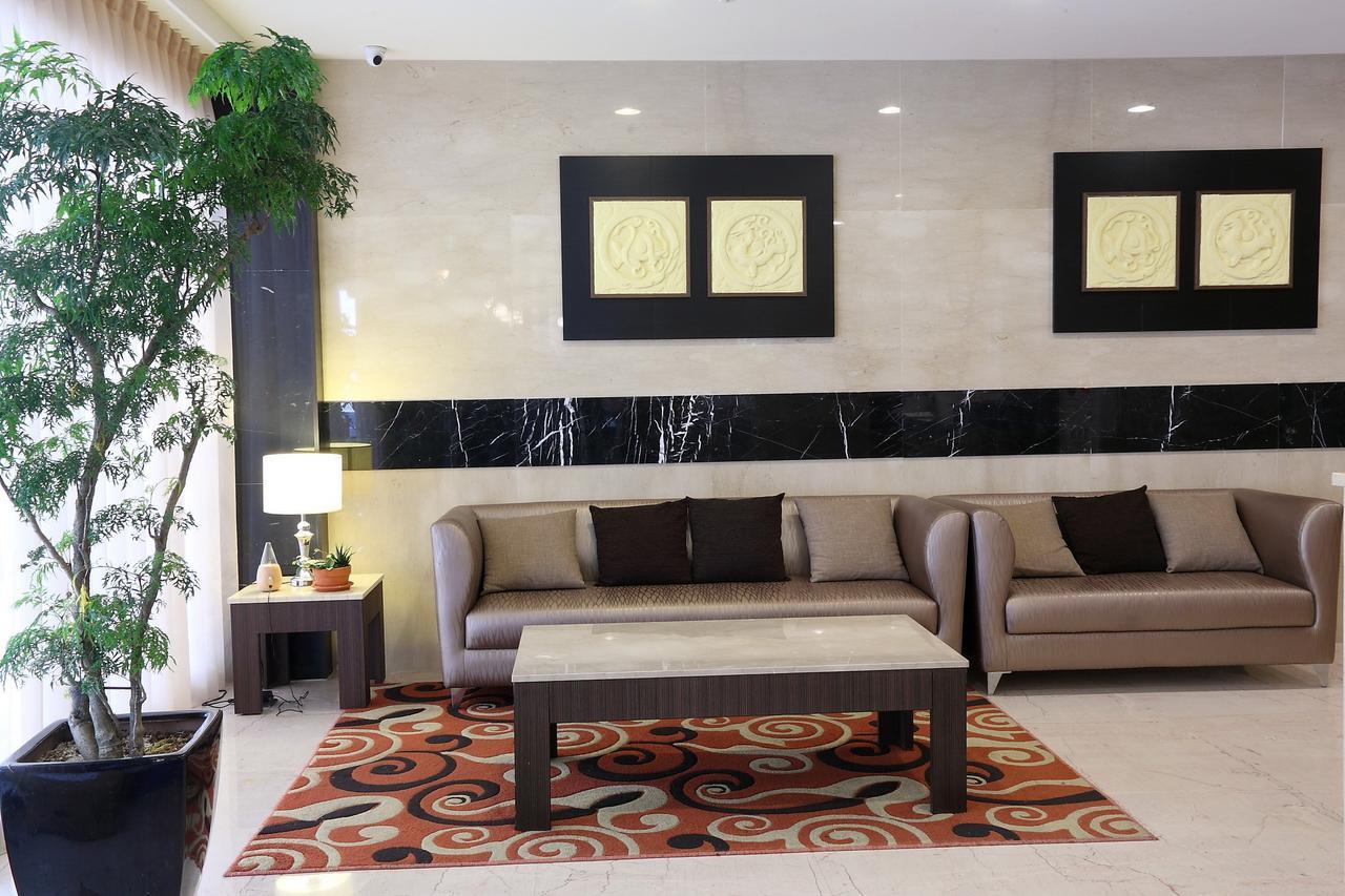 Maple Hotel Tainan Luaran gambar
