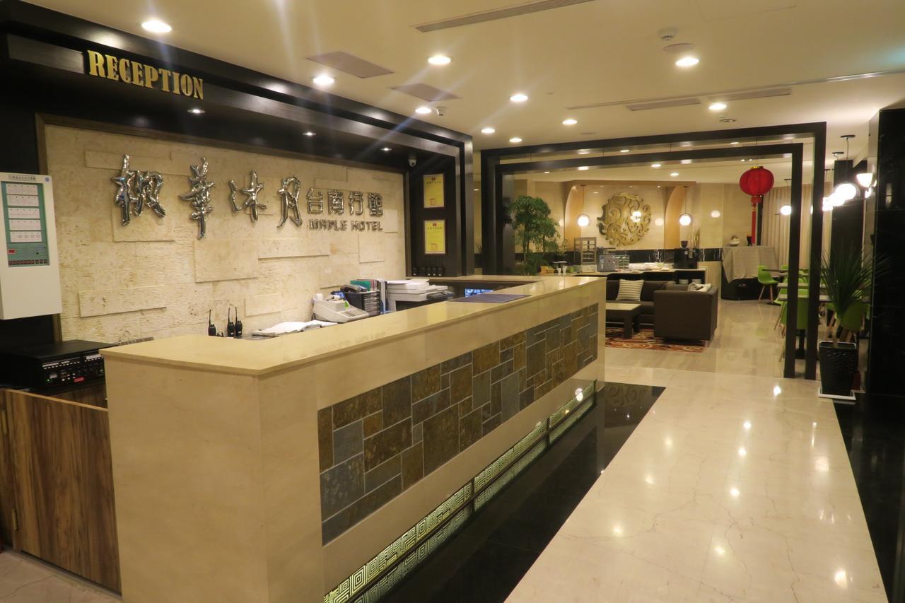 Maple Hotel Tainan Luaran gambar